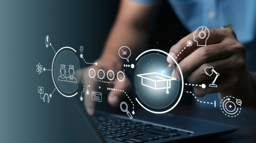 التمكين في الوقت المناسب  
التعلّم من أجل أداء فعّال في الواقع العملي