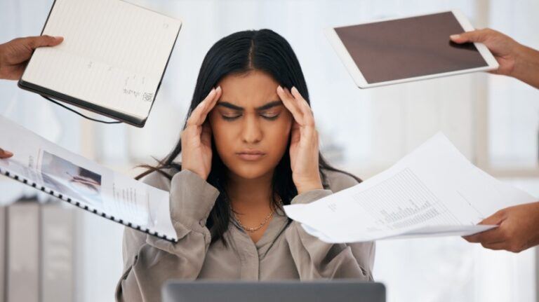 Signs Of A Toxic Workplace And How To Protect Yourself