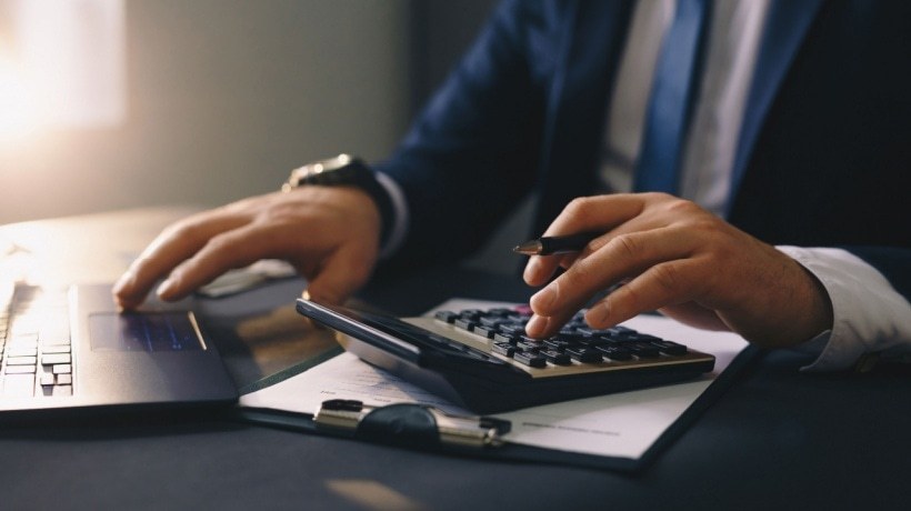 تكاليف التعلم الإلكتروني — دليل عملي لتخطيط الميزانية