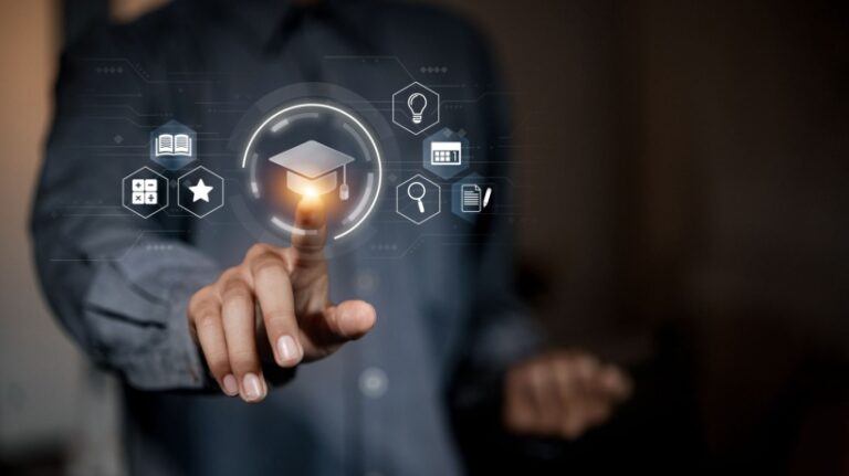7 Challenges Of Distributed Learning (And How LMS Solves Them)