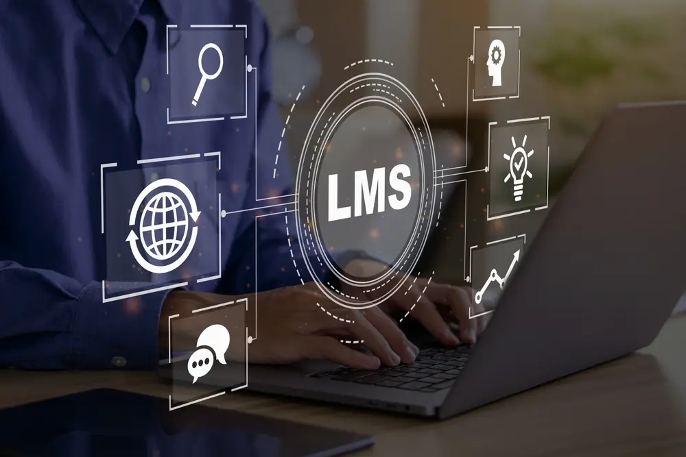 معايير اختيار نظام إدارة التعلّم: لماذا تجربة المستخدم أكثر أهمية من الذكاء الاصطناعي؟